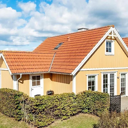 7 Person Holiday In Brenderup Fyn