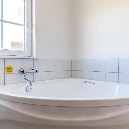 7 Person Holiday In Brenderup Fyn * Bro (Funen)